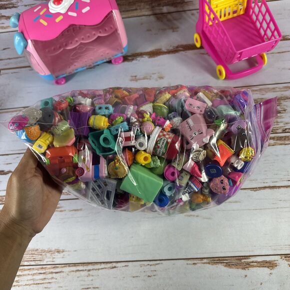 Shopkins HUGE Lot Of Loose Figures Cars Baskets 10 Pounds All Seasons & More - Picture 4 of 10